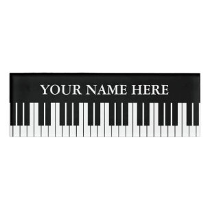 Magnetische naamlabels met zwarte en witte pianosl naambadge