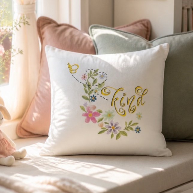 Magnifique Coussin Déco Abeille Gentille (Créateur téléchargé)
