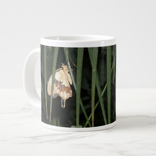 Magnifique Moth Mug (Devant gauche)