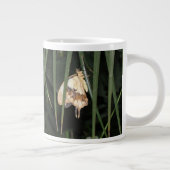 Magnifique Moth Mug (Droite)