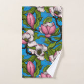 Magnolia en floraison sur bleu (Serviette à main)