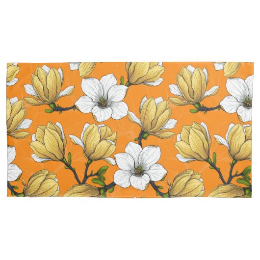 Magnolia tuin in geel kussensloop (Voorkant-Links)