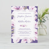 Magnolia Violet Floral Mariage Invitations (Debout devant)