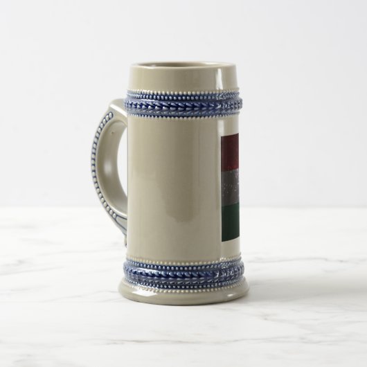 Magyar zászló bierpul (Voorkant links)