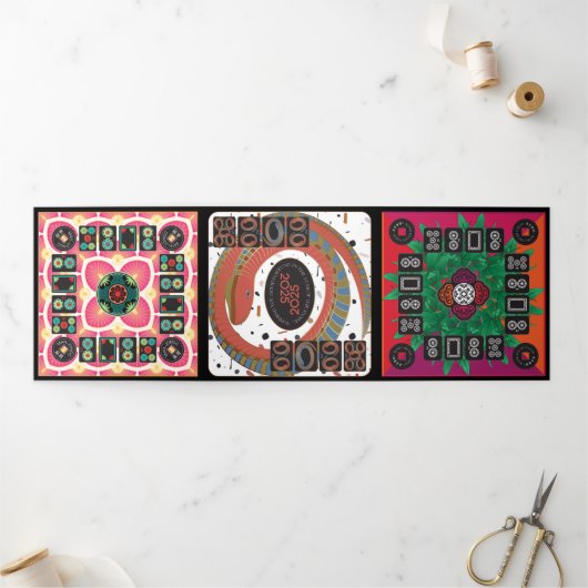 Mah Jongg 2025 Trifold Kaart (Buitenkant)