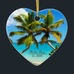 Maho Bay Beach St. John Ornements<br><div class="desc">De beaux ornements tropicaux, avec une image photographique des magnifiques Palmiers de plage de Maho Bay, sur l'île de St. John U.S.V.I. Sélectionner parmi différentes formes, également disponibles en céramique ou cadre argenté taillé styles. Cet ornement est un grand ajout à votre collection ou un cadeau pour la famille et...</div>