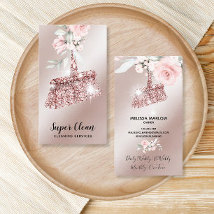 Maid Cleaning House Sparging Gold Floral Business Visitekaartje
