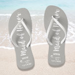 Maid of Honor Wedding Favor Nom Monogram Grey<br><div class="desc">Surprenez votre femme d'honneur avec ces tongs amusants - personnalisez avec son nom ou son monogramme et votre date de mariage. La couleur arrière - plan peut facilement être changée pour correspondre aux couleurs mariages. Favorise parfaitement la fête de mariée - quelque chose qu'elle peut porter pendant le mariage ou...</div>
