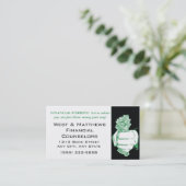 Main avec Carte de visite financier en espèces (Debout devant)