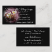 Main de petites filles avec des cartes de visite (Devant / Derrière)