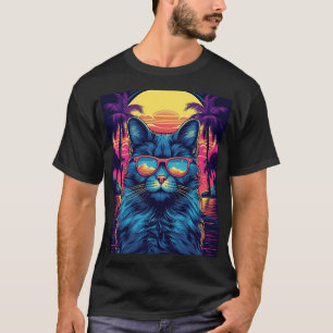 Maine Coon kat met zonnebril op een tropisch stran T-shirt