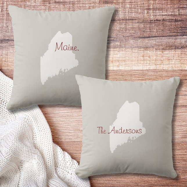 Maine State Outline Gepersonaliseerd Sierkussen (Personalize this Maine State throw pillow. Maine on the front and your name on the back. )