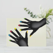 Mains Noires Avec Des Ongles Peintes Invitations (Debout devant)