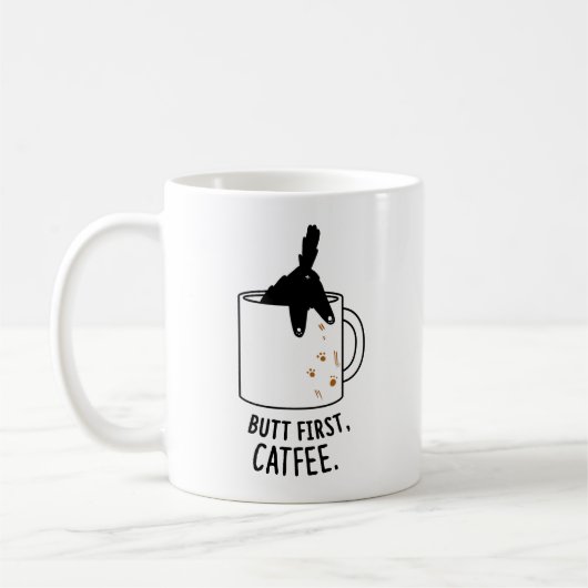 Mais d'abord, la chatte libre de chats Mug (Gauche)