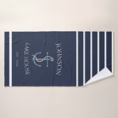 Maison de lac rayée d'ancre Navy (Serviette de bain)