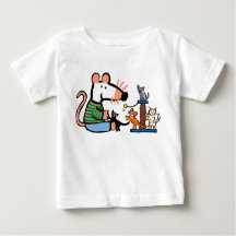 Maisy speelt met Kittens