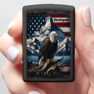 Majestic Eagle Perched op een bergtop