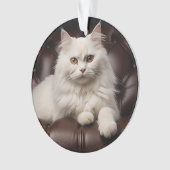 Majestic white cat (devant)
