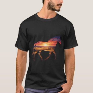Majestieke Wilde Paard Silhouet Gouden Zonsonderga T-shirt