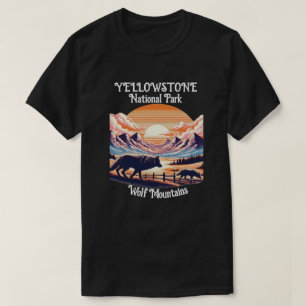 Majestueuze wolf Familie in Meadow T-shirt