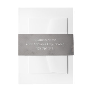 Majestueuze wolfskop, afgewerkt in een diepe uitnodigingen wikkel