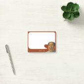 Mal riant des notes de post-it de Mao (Bureau)