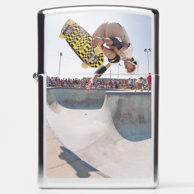 MAlba BS Air bij Upland Zippo Lighter (Voorkant)