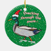 Mallard Duck in Santa Hat Quacking through Snow Keramisch Ornament (Achterkant)