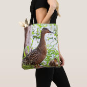 Mallard & Ducklings by Shirley Taylor Tote Bag (Dichtbij)