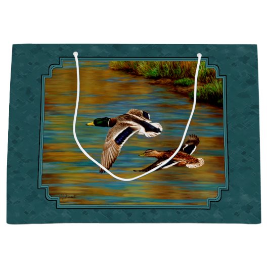 Mallard Ducks in Flight Blauwgroen Large Cadeautasje (Voorkant)