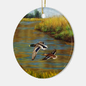 Mallard Ducks vliegen over de hond Keramisch Ornament (Links)