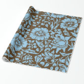 Mallow,  design, in zacht blauw en bruin cadeaupapier (Uitgerold)