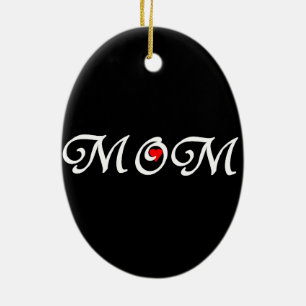 Mam met een rood hart keramisch ornament