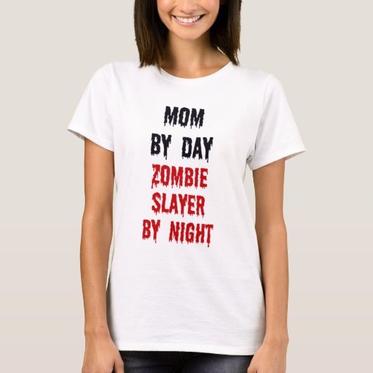 Mam tegen dag Zombie-laag tegen nacht T-shirt (Voorkant)