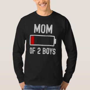 Mam van 2 jongens met lage batterijenergie Sarcast T-shirt