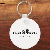 Mama 2026 | Sleutelhanger Baby Openbaring (Voorkant)