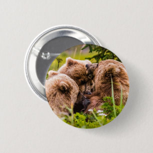 Mama beer verzorgt haar twee cubs, Lake Clark Nati Ronde Button 5,7 Cm