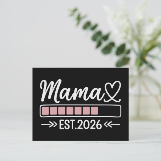 Mama est. 2026 Pregnancy Announcement Mom  Aankondigingskaart (Staand voorkant)