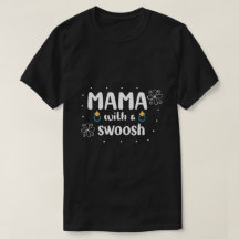 Mama met een Swoosh