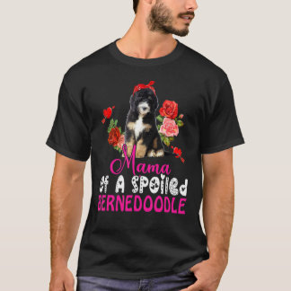 Mama van een gespoelde Bernedole Cute Dog Bow Stro T-shirt