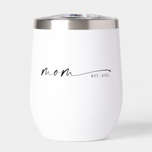 Maman a établi un nouveau cadeau pour maman (Avant)