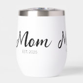 Maman a établi un nouveau cadeau pour maman (Avant)