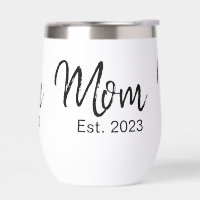 Maman a établi un nouveau cadeau pour maman