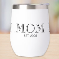 Maman a établi un nouveau cadeau pour maman