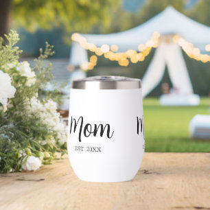 Maman a établi un nouveau cadeau pour maman