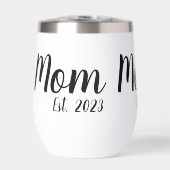 Maman a établi un nouveau cadeau pour maman (Avant)