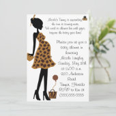 Maman adorable de safari à être invitation de baby (Debout devant)