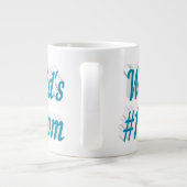 Maman ciel bleu demi-texte géant tasse de café (Dos)