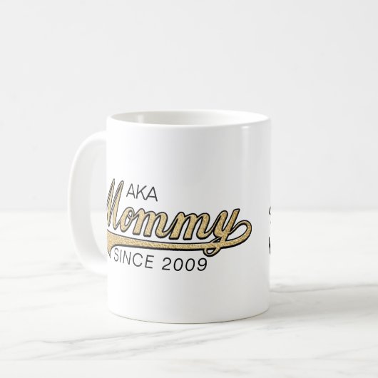Maman Mug "AKA Maman Depuis..." (Devant gauche)