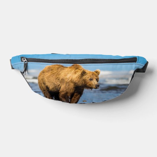 Maman ours regarde ses deux enfants (Poser)